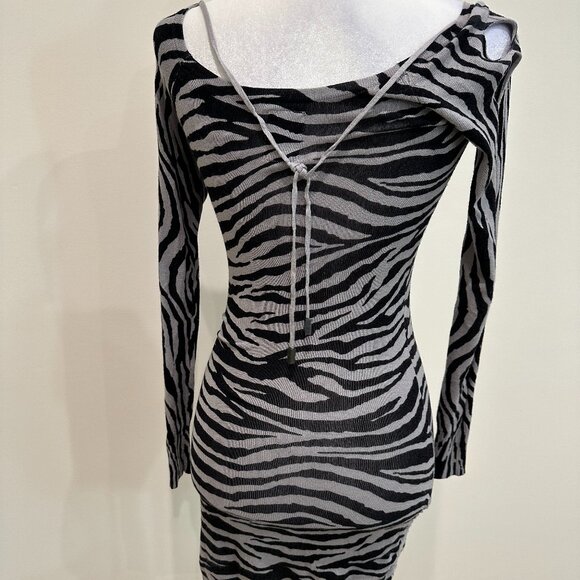 Guess Zebra Dress - Picture 9 of 13
